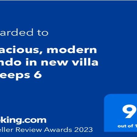 Spacious, Modern Condo In New Villa - Sleeps 6 ブカレスト エクステリア 写真